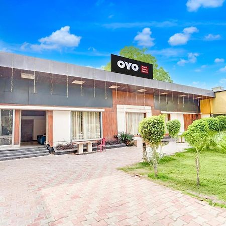 Hotel O Mayur Resort Mathura Dış mekan fotoğraf