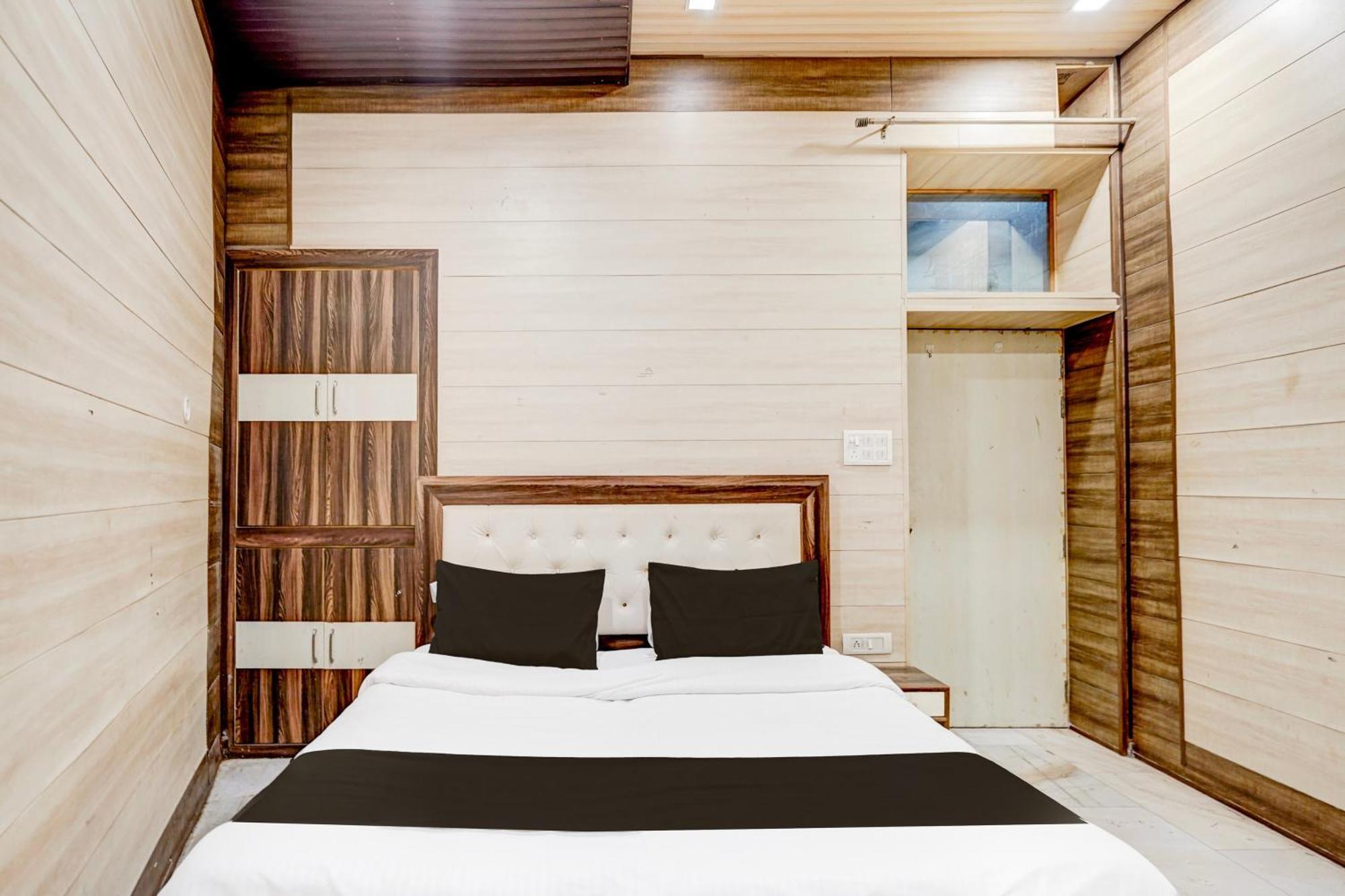 Hotel O Mayur Resort Mathura Dış mekan fotoğraf