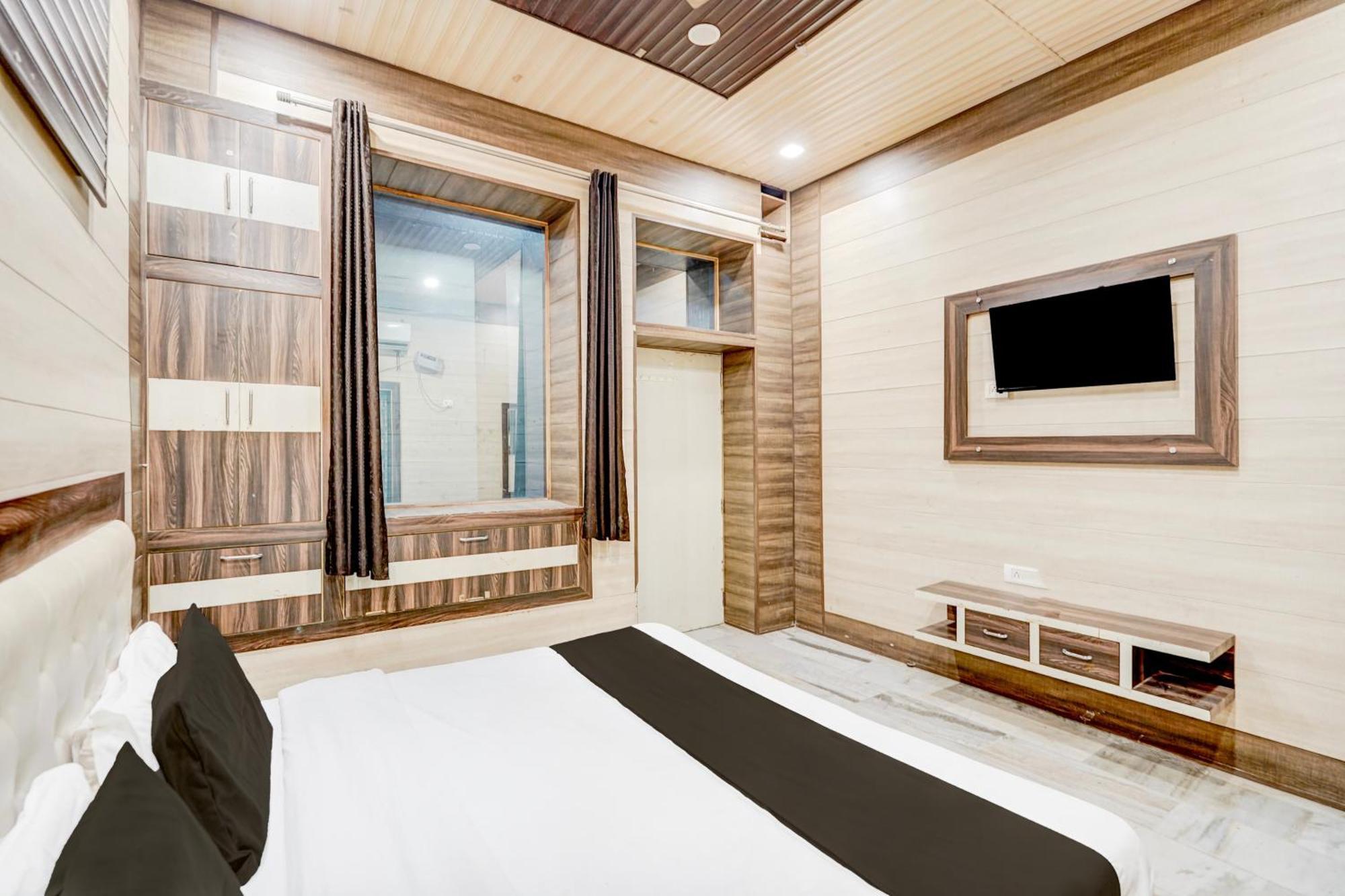 Hotel O Mayur Resort Mathura Dış mekan fotoğraf